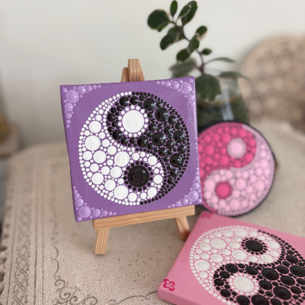 ドットで描く太極図。ドットアート。ドット曼荼羅